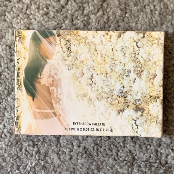 KKW Beauty Other - Kkw Mrs. West eyeshadow palette